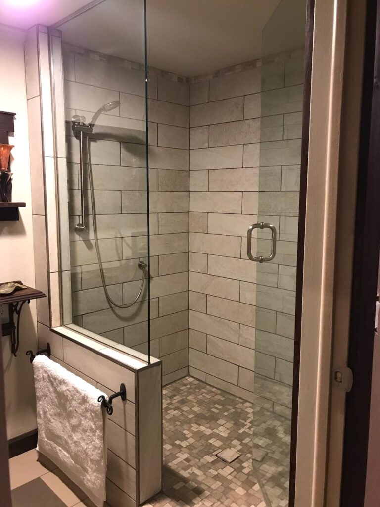 Custom glass shower enclosure - Peterson Glass Hamilton MT